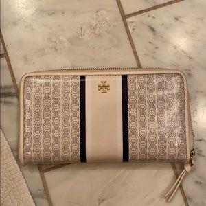 Tory Burch Wallet
